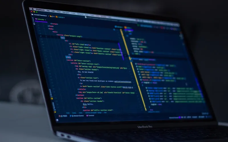 בניית אתרים עם AI